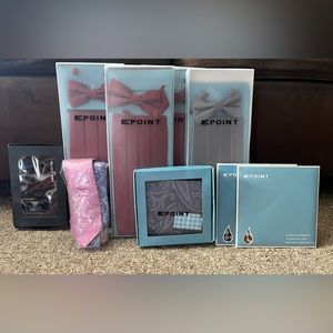 Men’s cummerbund with matching bow tie